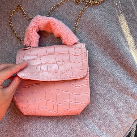 Croc Embossed Flap Satchel Bag - Picture 5 of 9